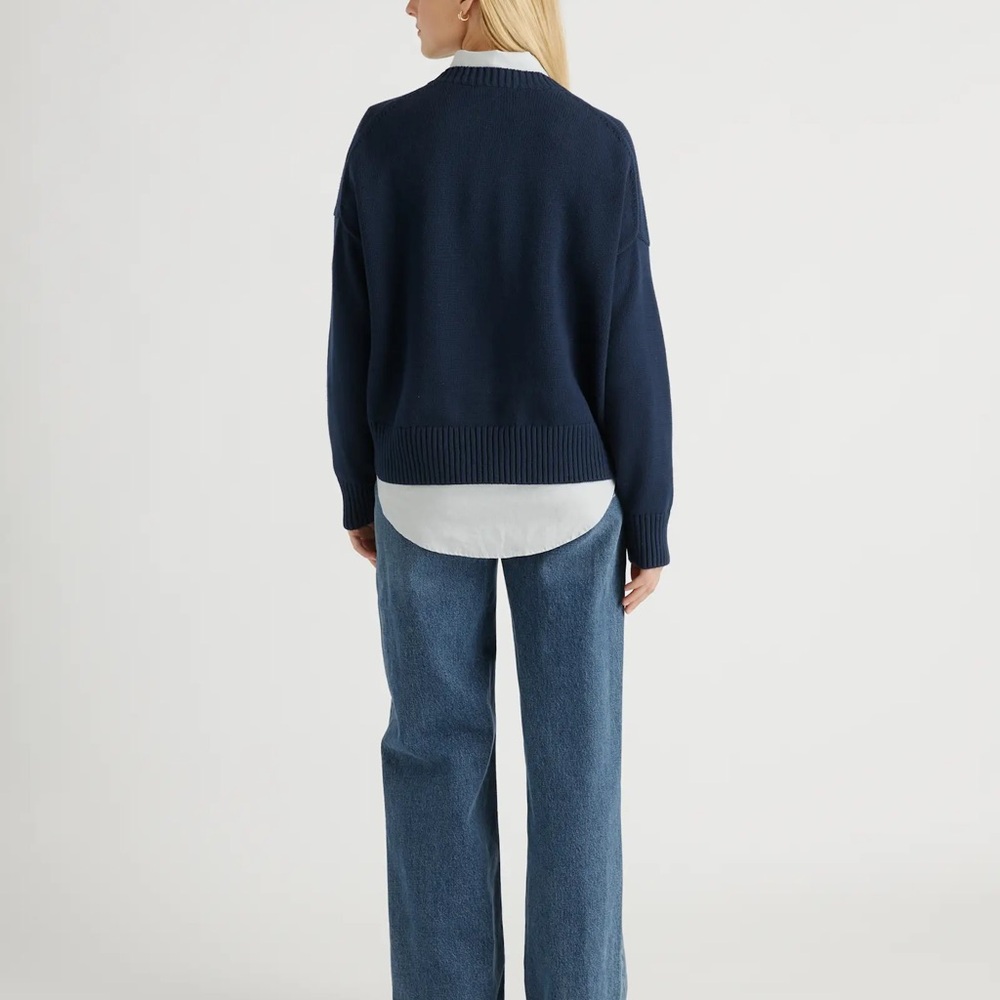 Quince 100% Organic Cotton Boyfriend Crew
Sweater in Navy size Large - Picture 7 of 14